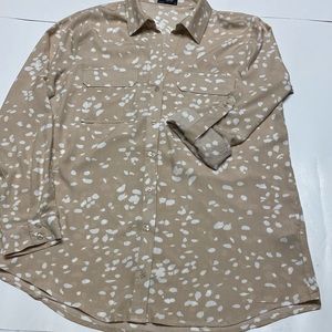 Milk & Honey womens long sleeve button blouse roll tab sleeve